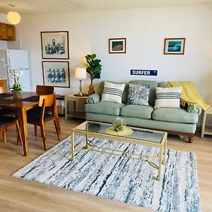 Waikiki Banyan 3411 Ocean View - Free Parking Apartment