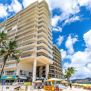 Waikiki Shore 1116 Beachfront Apartment